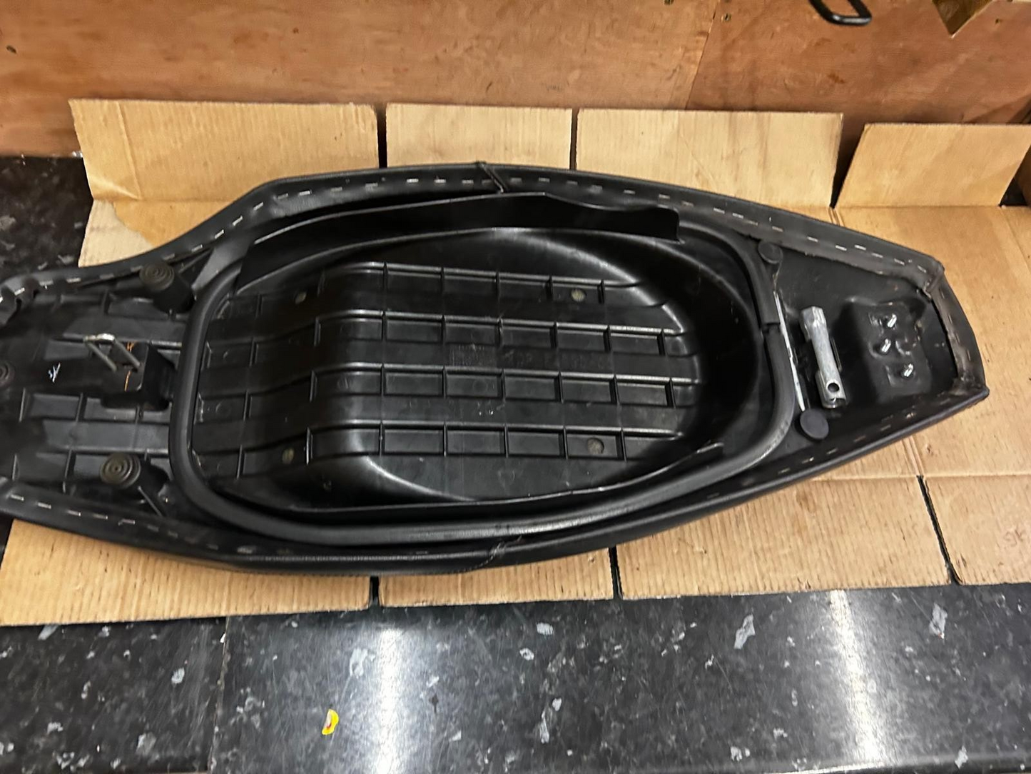2015 - 2020 Yamaha Nmax GPD125 Seat | 2DP-F4730-00