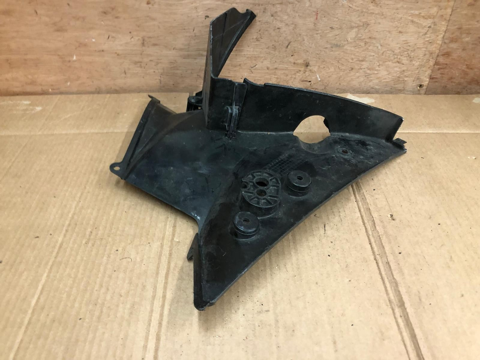 2000 - 2001 Honda CBR 900RR Fireblade Left Heat Guard Panel | 64385-MCJ-0000