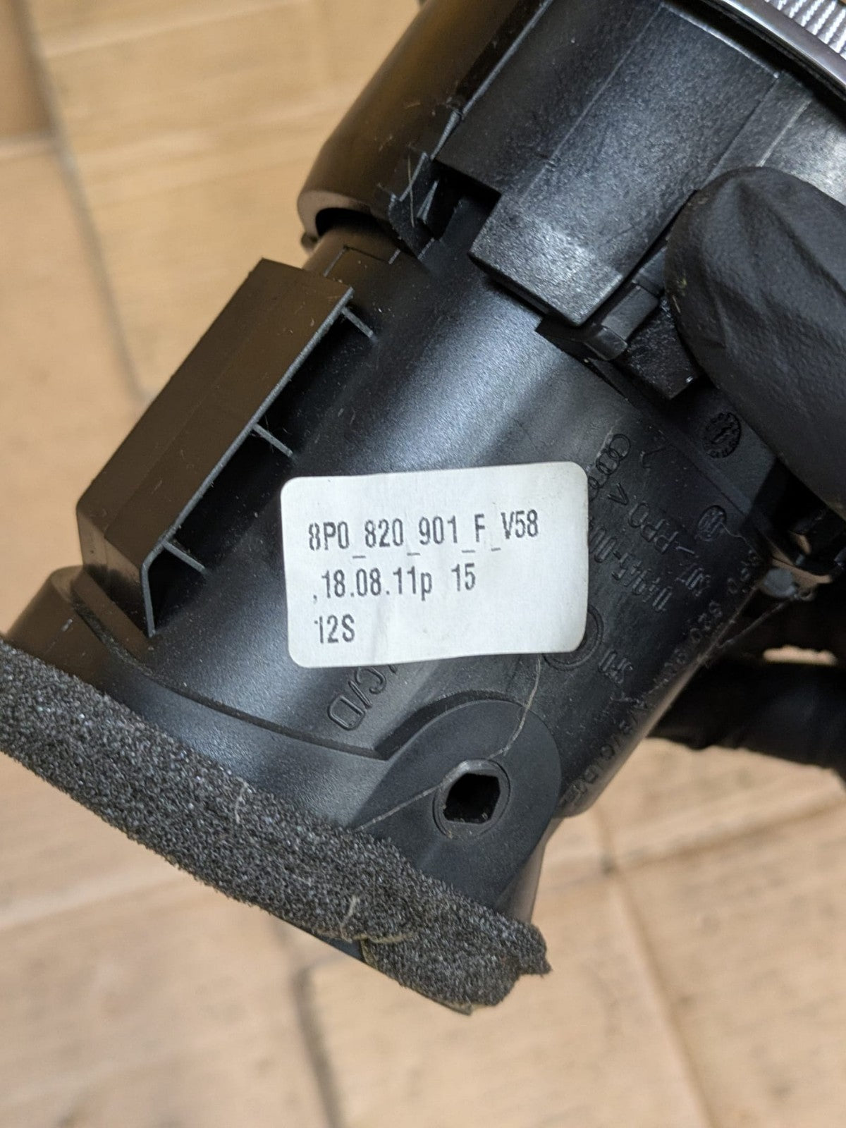 2011 Audi A3 S Line Dashboard Air Vent | 8P0820901