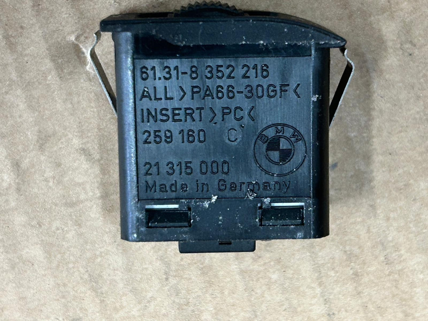 Genuine BMW 7 Series E38 Headlight Intensity Regulator Switch | 61318352216