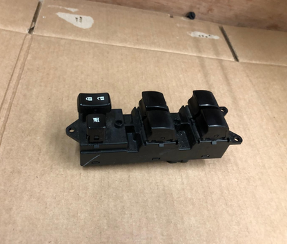 2014 Mitsubishi Outlander GX 4h PHEV Front Right Side Window Switch | 8608A248