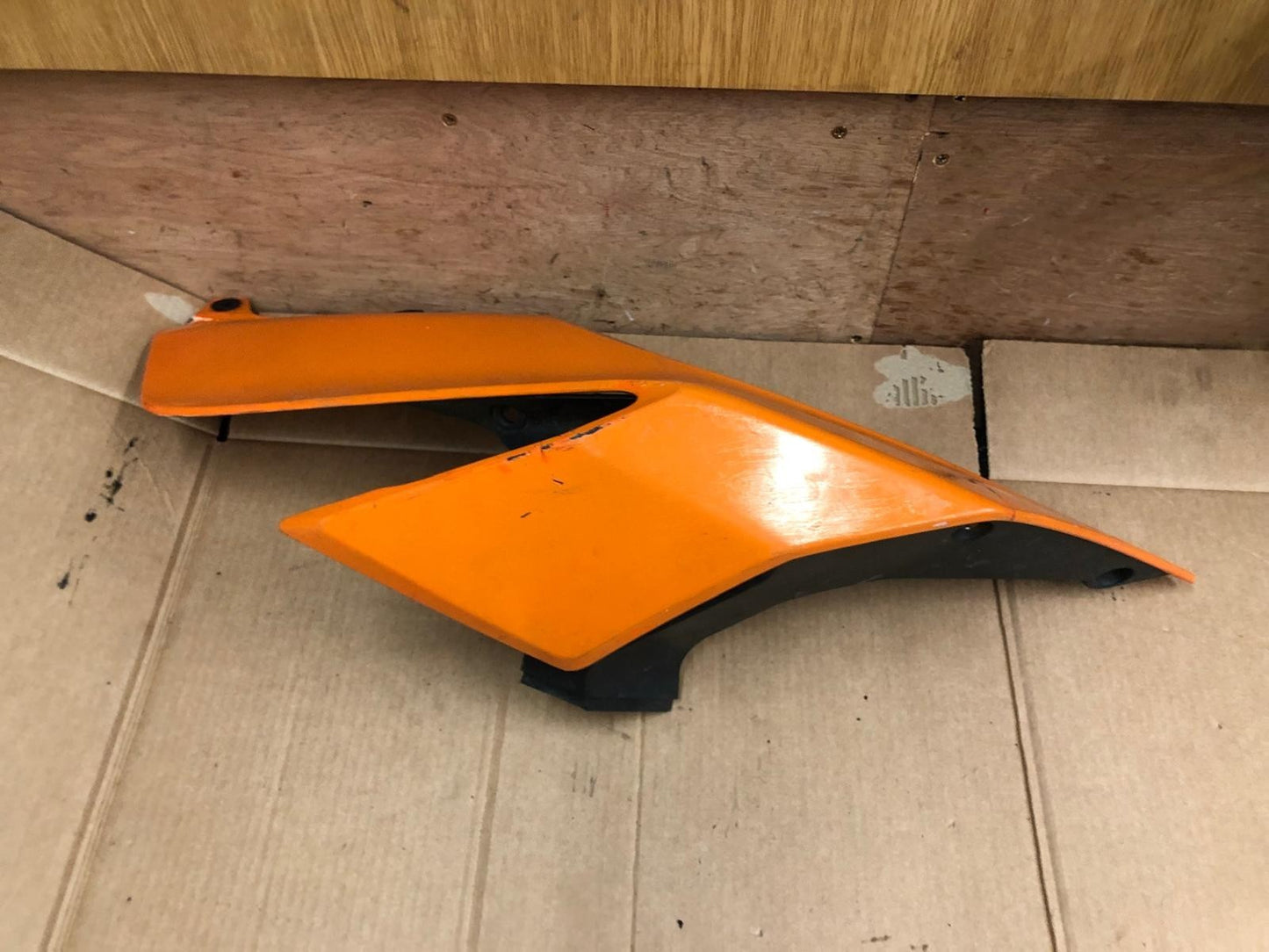 2019 KTM Duke 125 Front Left Fuel Tank Cover Panel | JP181206