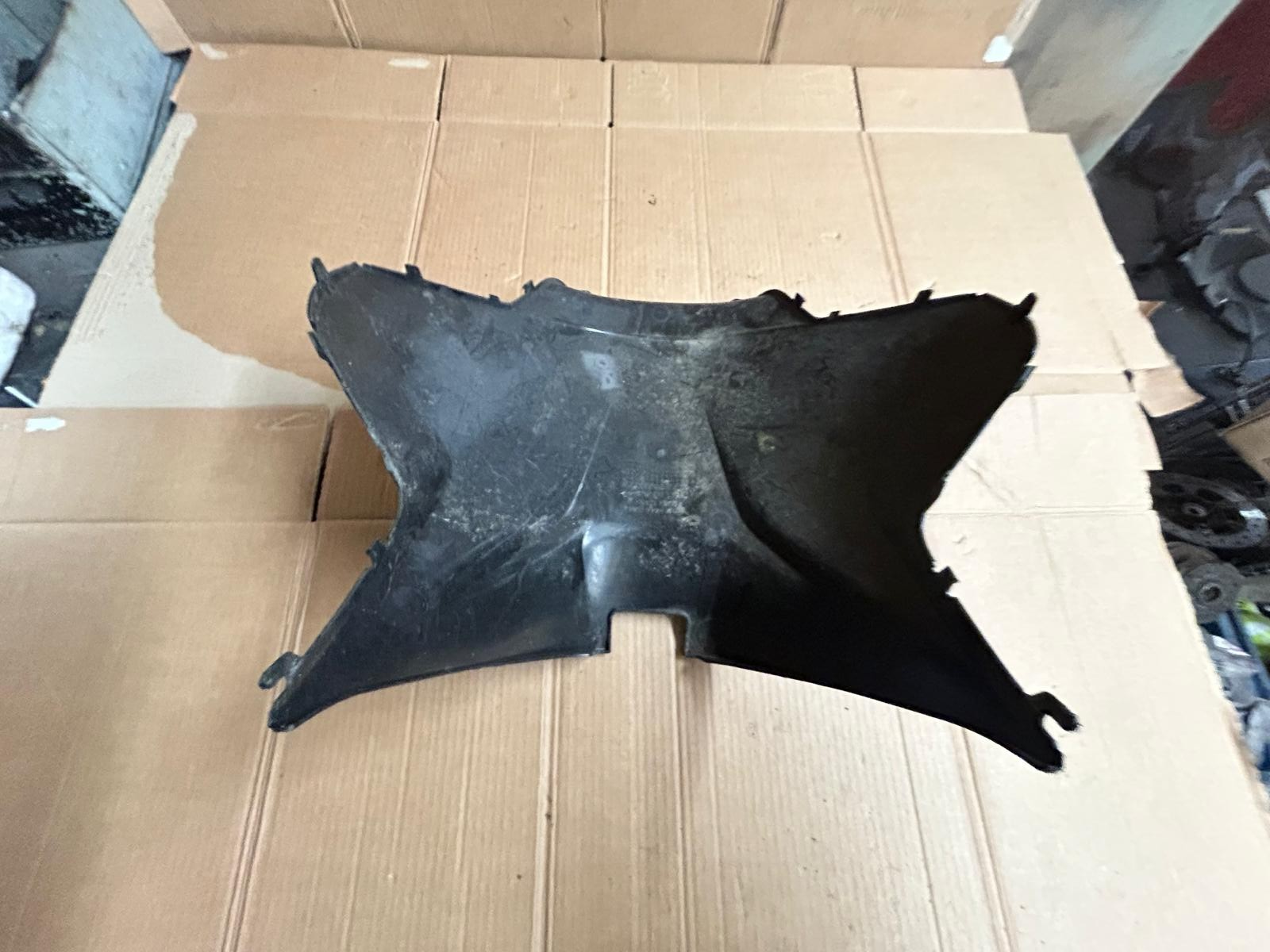 2019 Honda NSC 110 Vision Body Center Cover | 80151-K44-V002