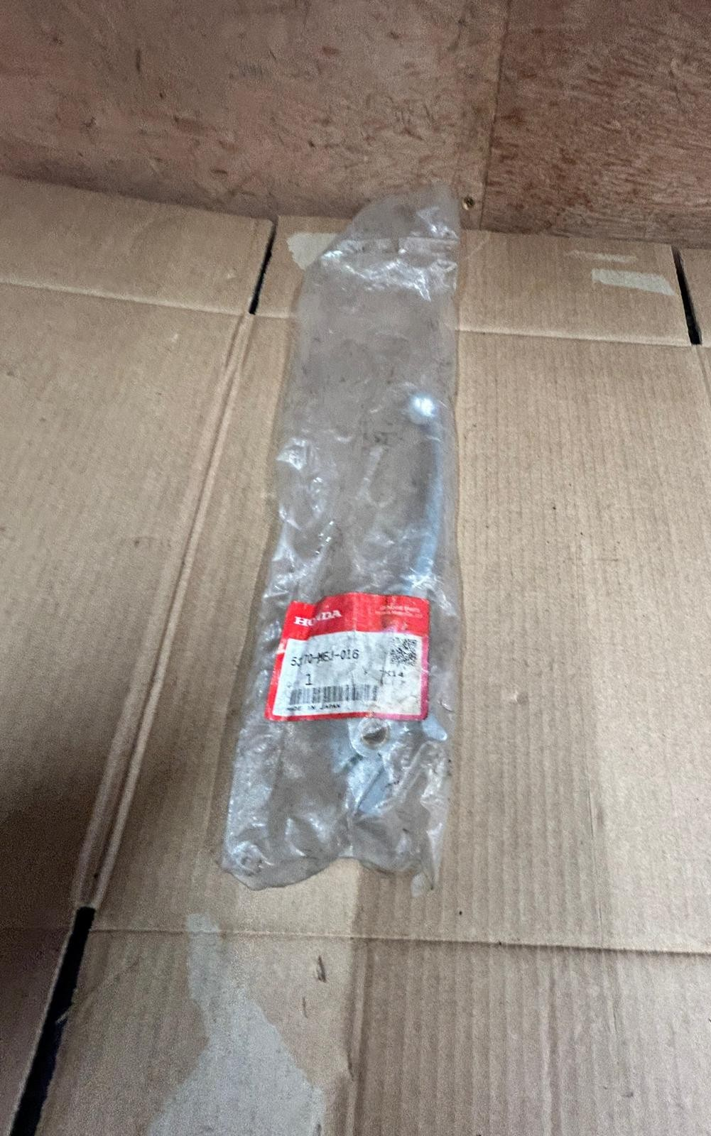 Genuine 2013-2014 CB1100 / 2013 CB600F Right Hand Lever Assembly | 53170-MEJ-016