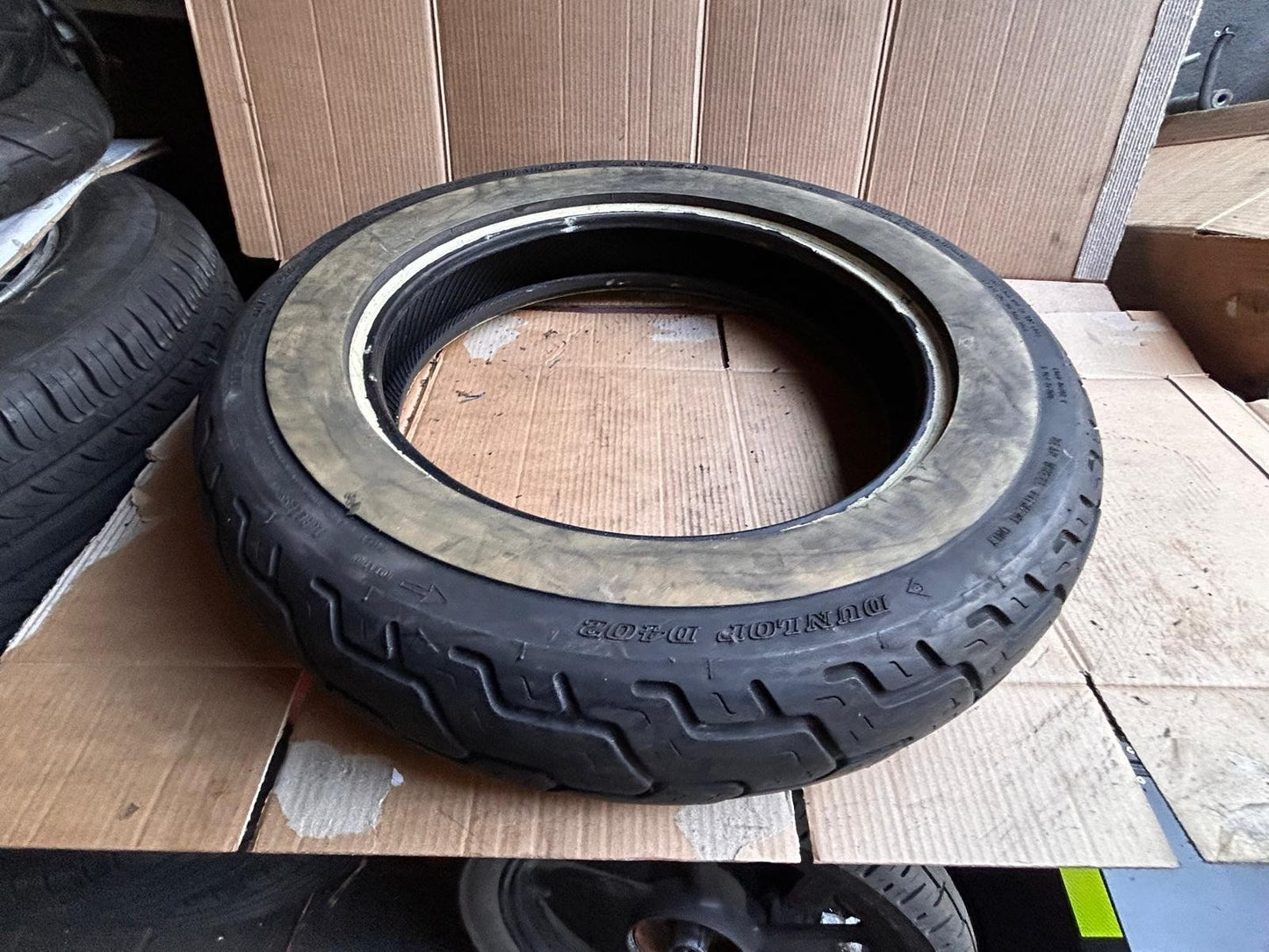 Dunlop D402 MT90B16 74H Harley Davidson Motorcycle Tyre