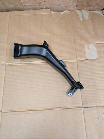 2011 Audi A3 S Line Driver Side Footwell Air Duct Vent | 8P2819152
