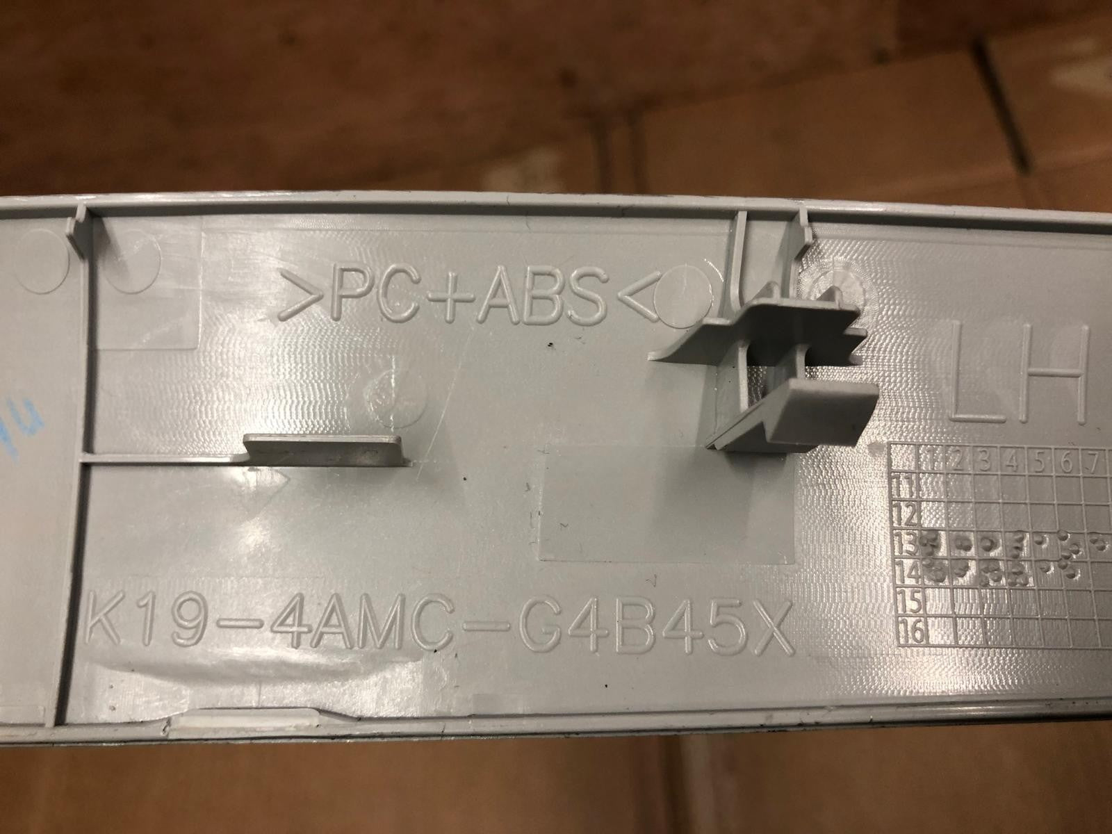 2014 Mitsubishi Outlander GX 4h PHEV Front Left Door Trim | K19-4AMC-G4B45X