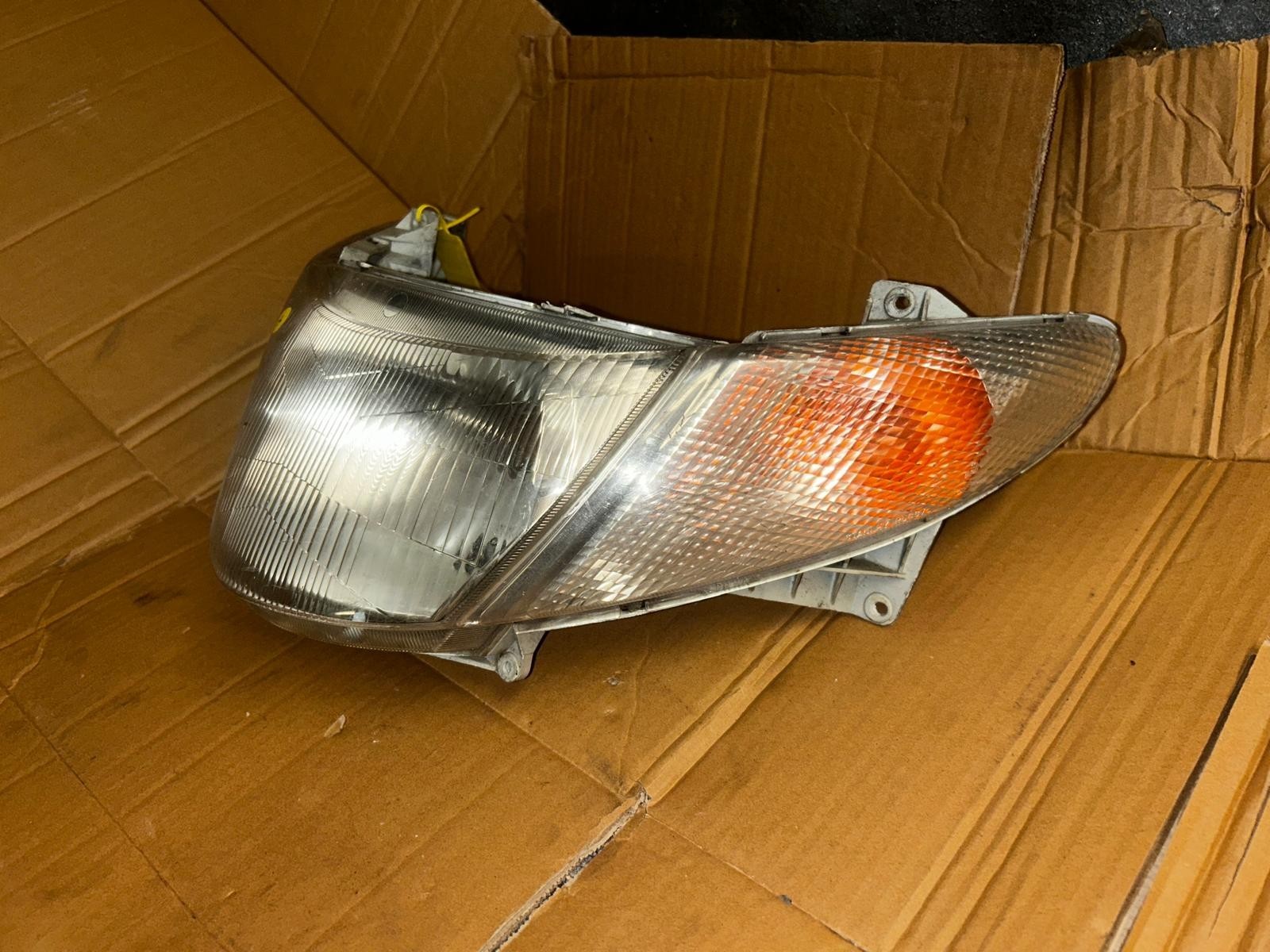 1999 - 2002 Suzuki Burgman Headlight & Indicator | 35101-14F20-999