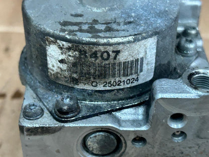 2013 Honda NC700 ABS Pump | F24-R34033 25021024