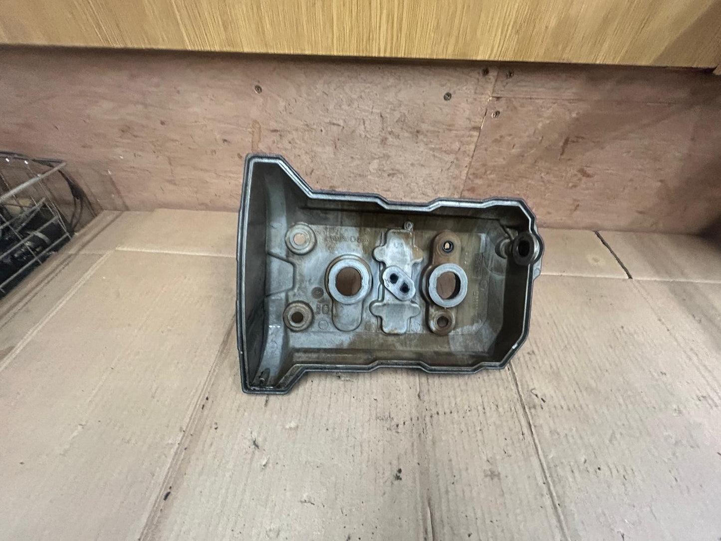 2009 BMW F800gs Cylinder Head Valve Cover | 610812