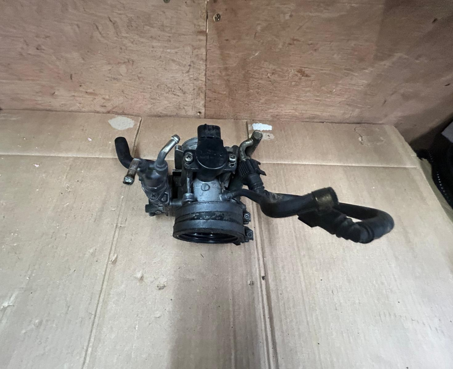 Genuine 2005 Yamaha XT660 Throttle Body