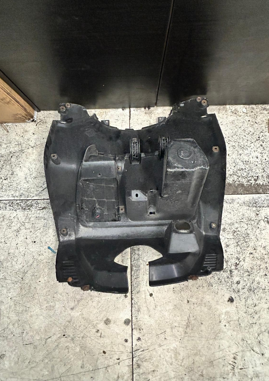 2005 - 2006 Yamaha YP 125/250 R Xmax Leg Shield Panel | 1B9-F8311-00