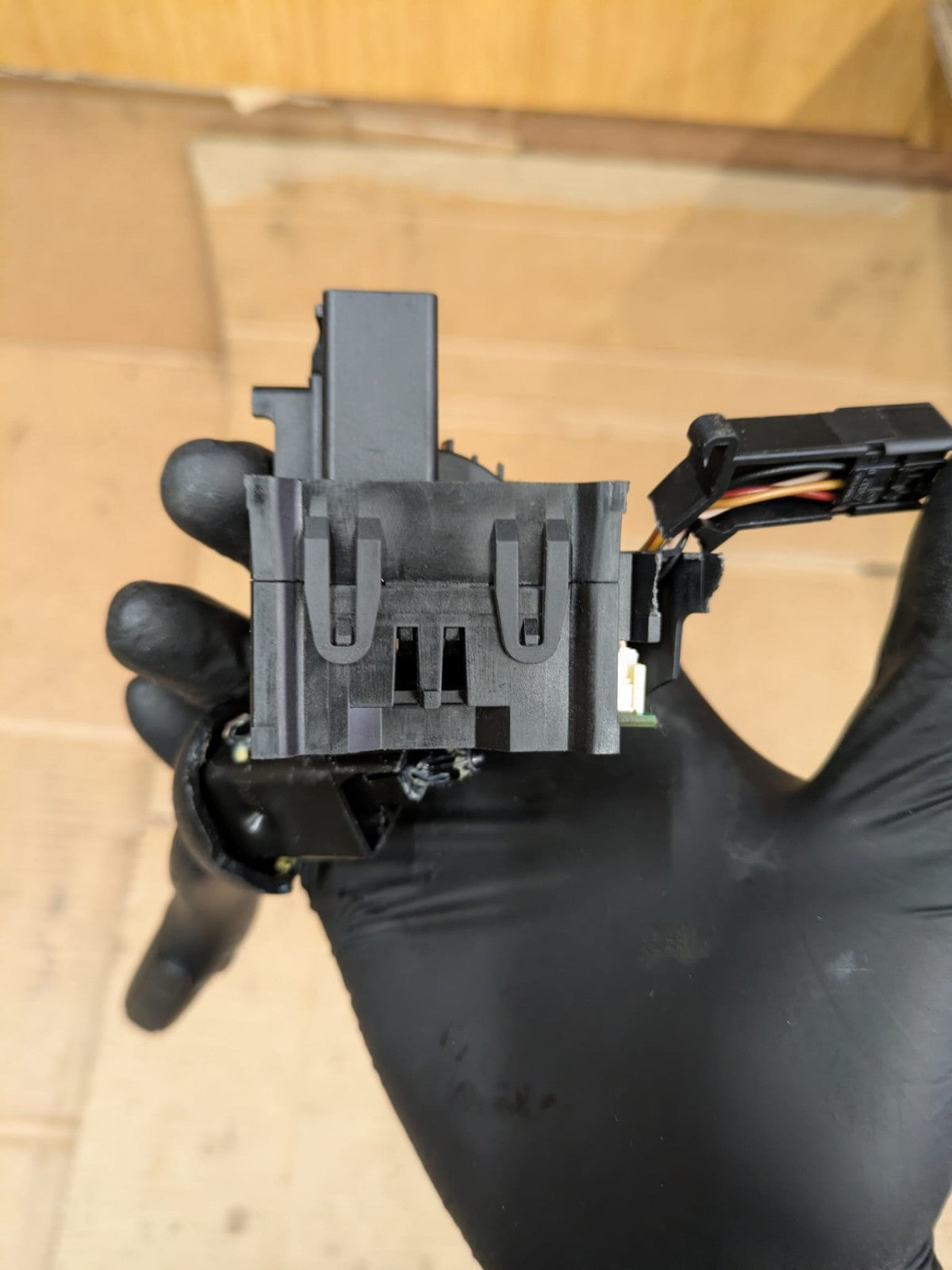 2011 Audi A3 S Line Front Windscreen Wiper Unit | 8P0953519E