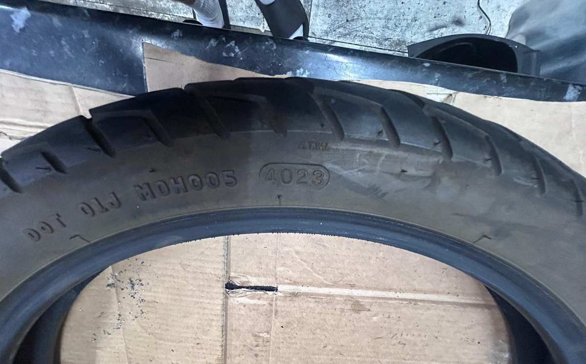 Maxxis M910 Motorcycle Tyre 80/100/18