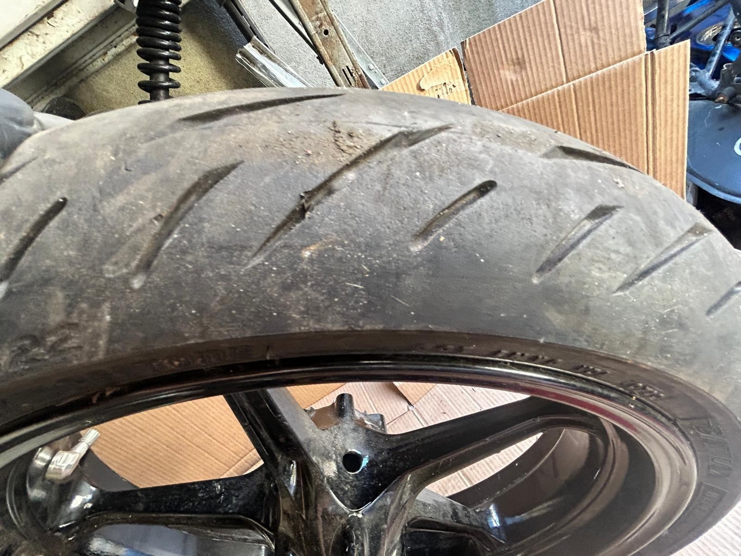 2022 KTM 1290 Superduke R Front Wheel & Tyre | 617.09.003.000
