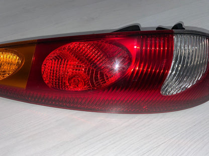 2000 - 2006 Nissan Almera Tino Left Rear Light | 89304110