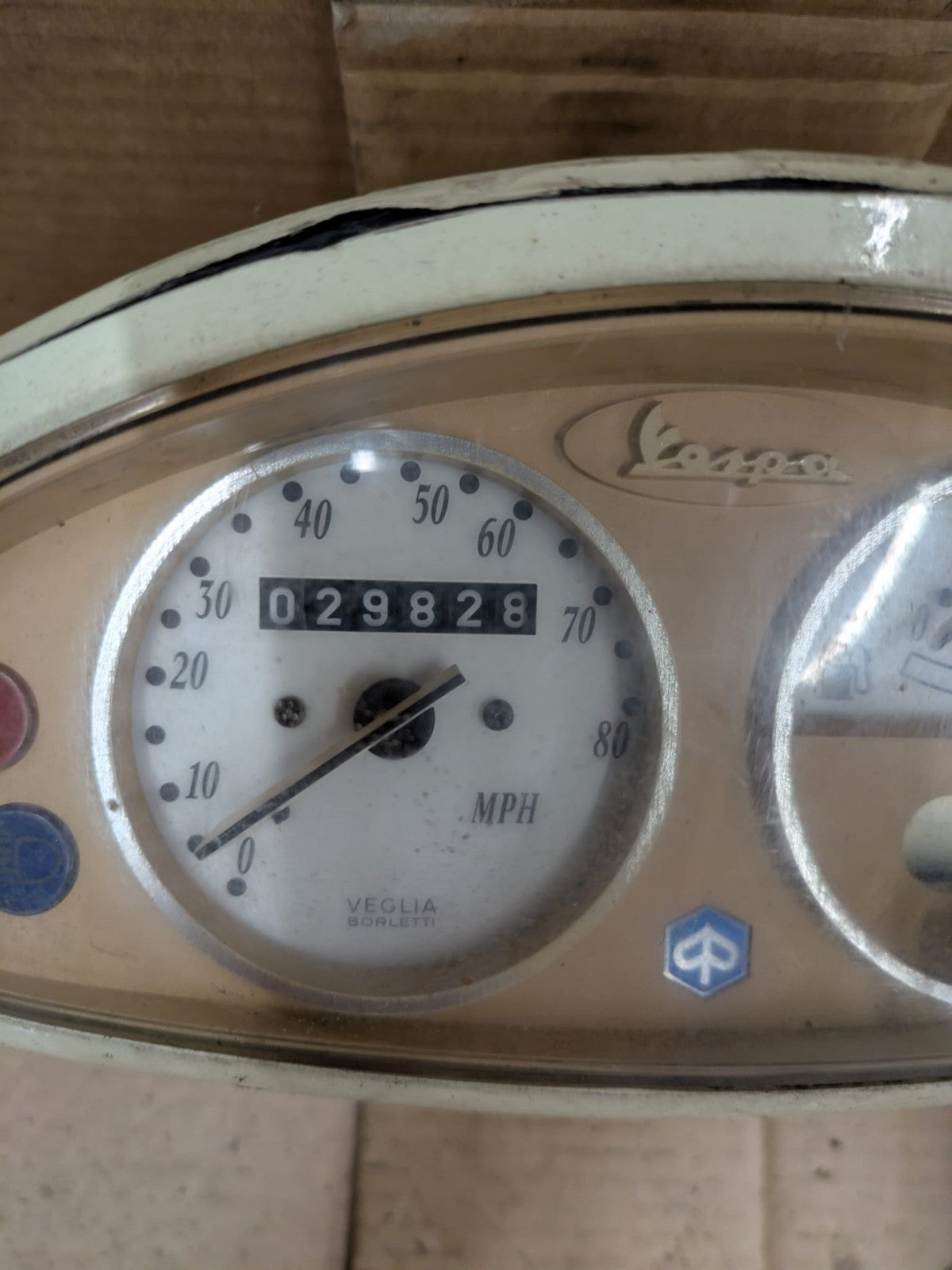 2001 Vespa ET4 Cento 125 Speedometer Instrument Cluster | 29,828 Miles