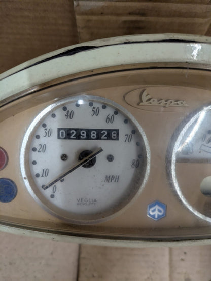 2001 Vespa ET4 Cento 125 Speedometer Instrument Cluster | 29,828 Miles