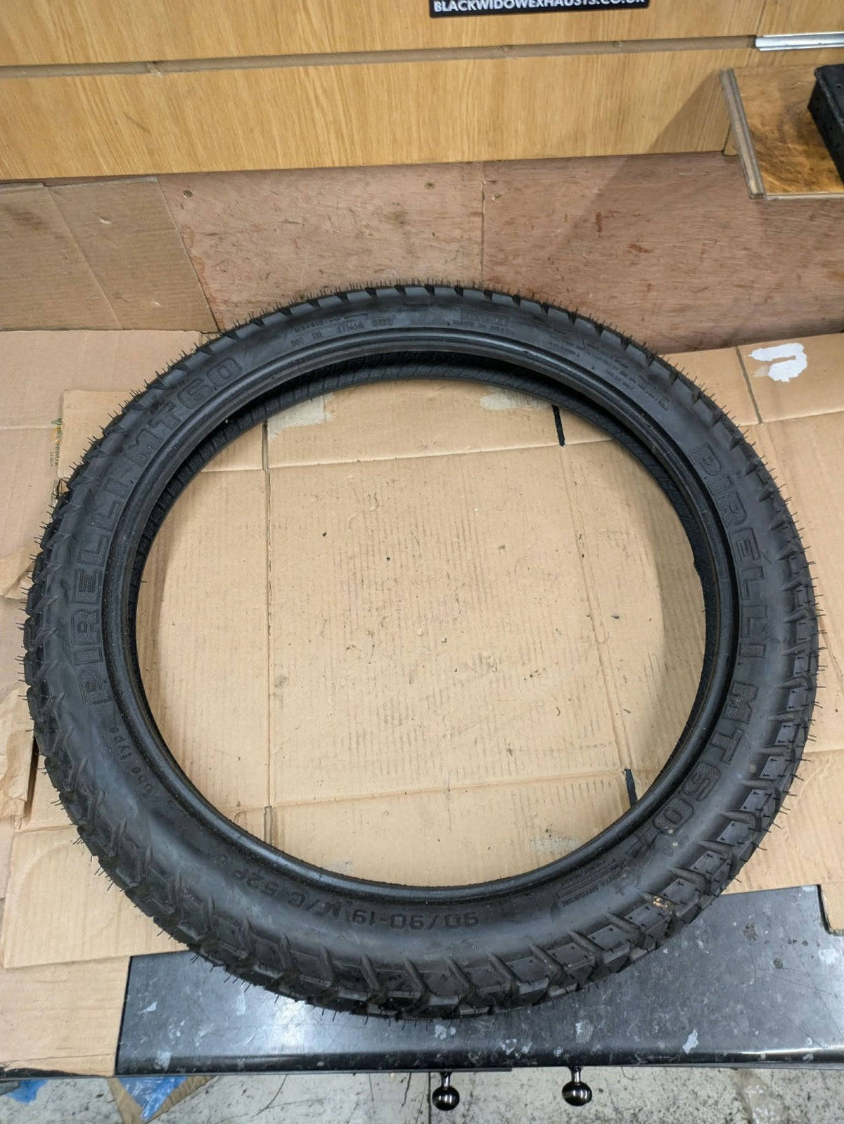 Pirelli MT60 M/C 52P Front Motorcycle Tyre 90/90/19