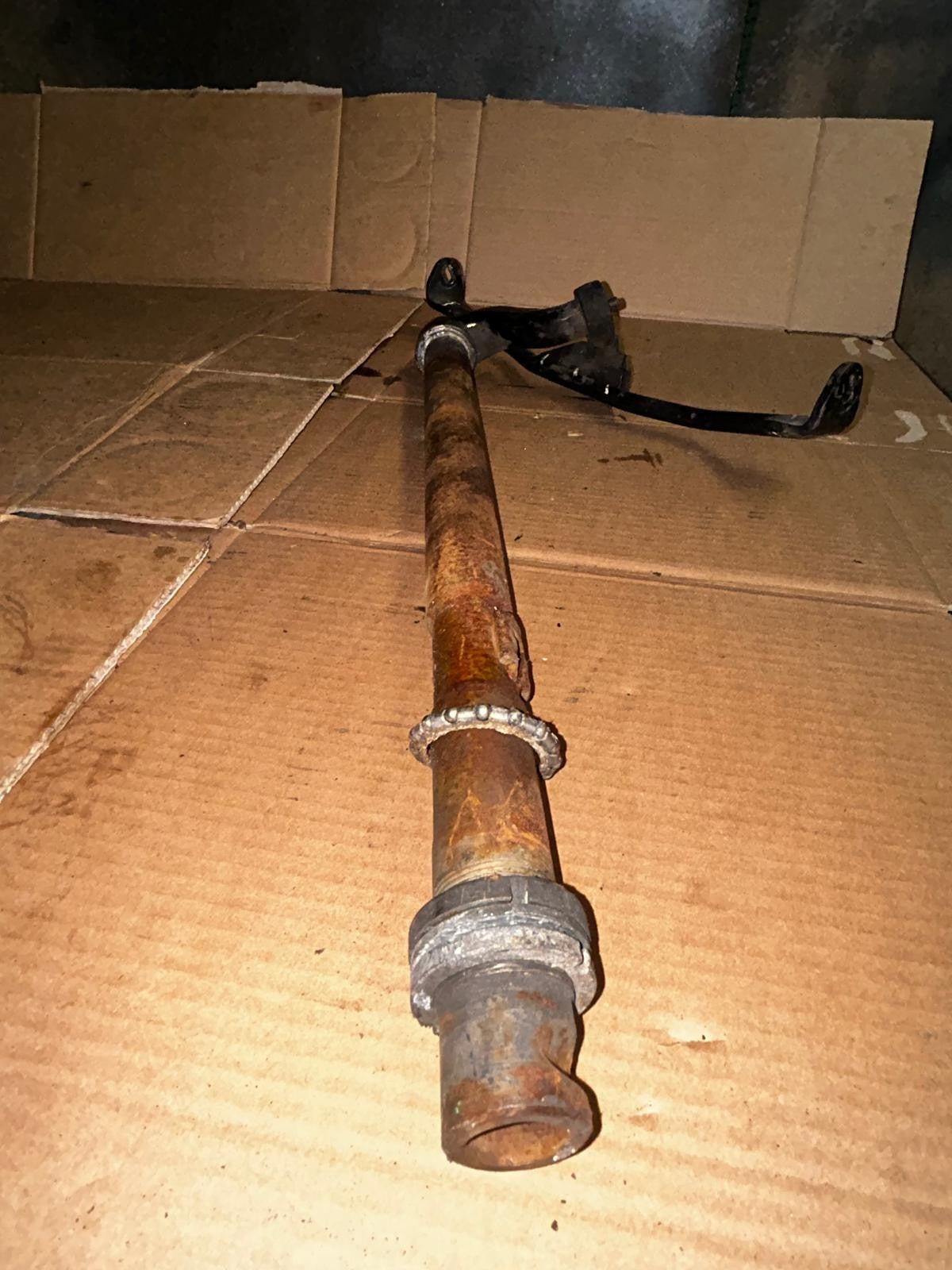 Piaggio MP3 125 / 250 Steering Stem Column with Control Arm