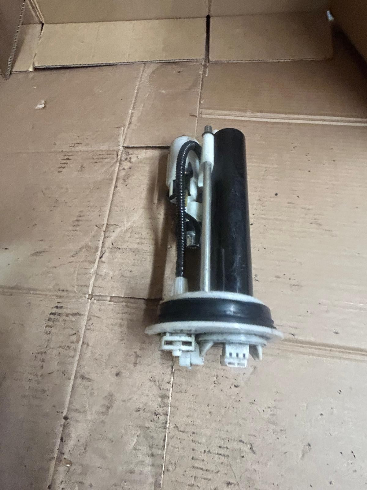 2015 - 2016 Yamaha MT125 Fuel Pump Assembly | 5D7-E3907-40