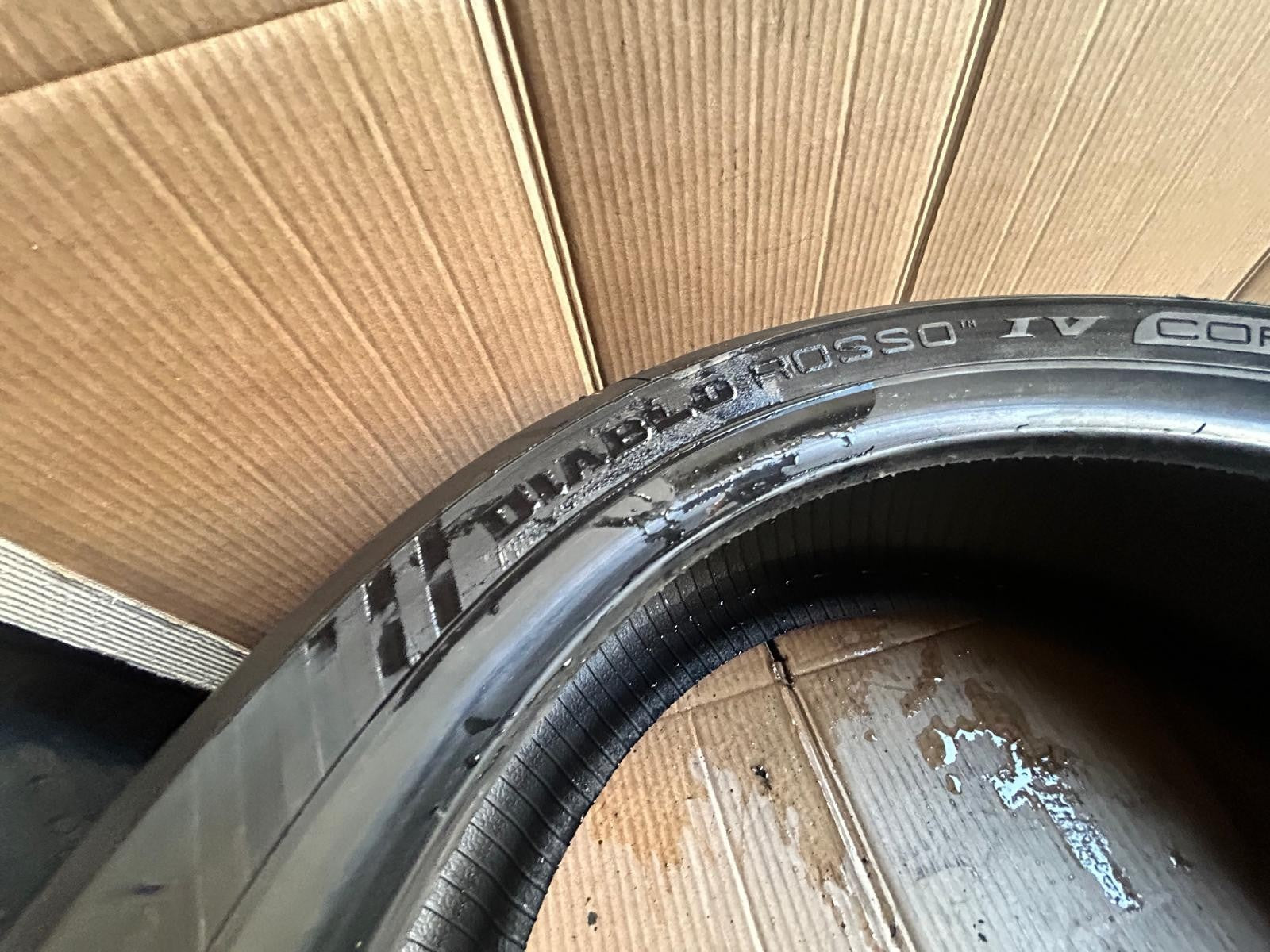 Pirelli Diablo Rosso 4 Corsa Tyre 200/60/17