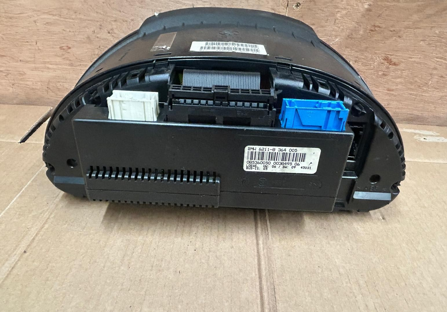 Genuine BMW 7 Series E38 Speedometer & Module | 62118364005 62118375093