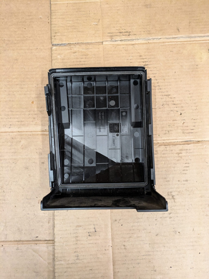 2011 Audi A3 S Line Engine Bay Fuse Box Cover | 1K0937132