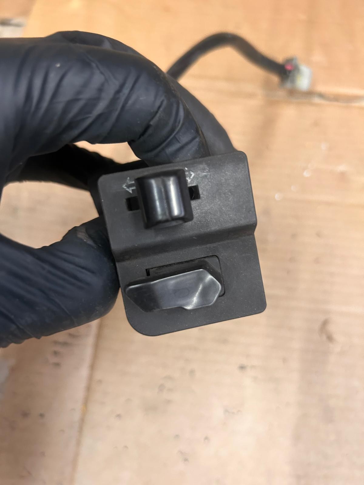 2016 Yamaha XC 115 Delight Indicator Turn Signal / Horn Handlebar Switch