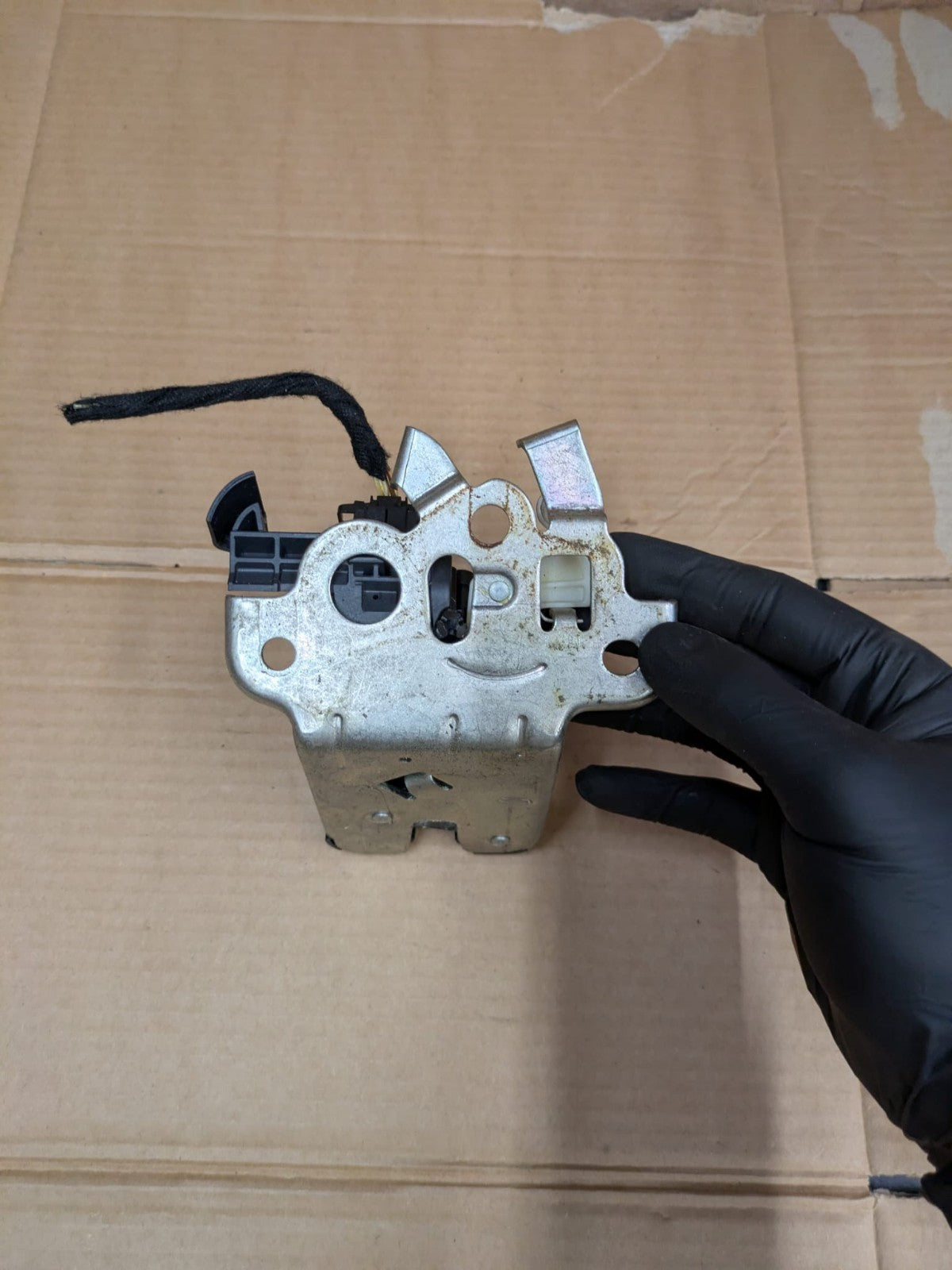 2011 Audi A3 S Line Boot Trunk Lock | 8K9827505A