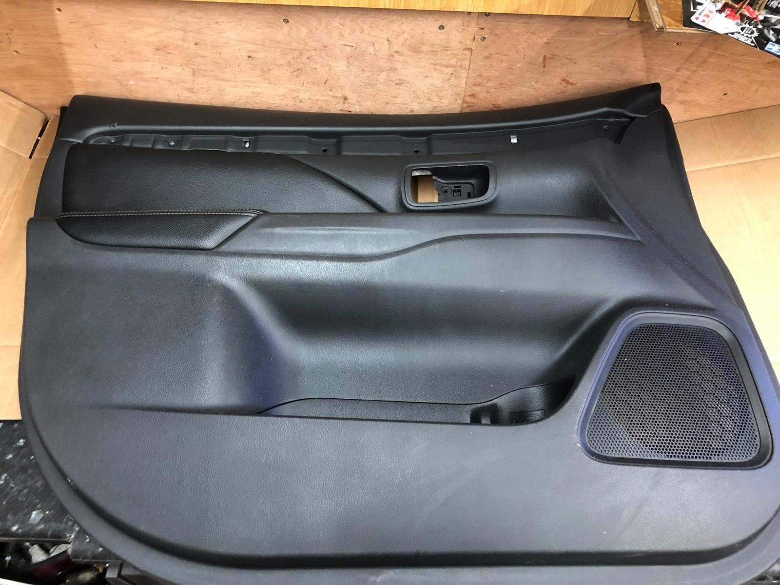2014 Mitsubishi Outlander GX 4h PHEV Front Left Door Card | 7221B923XC