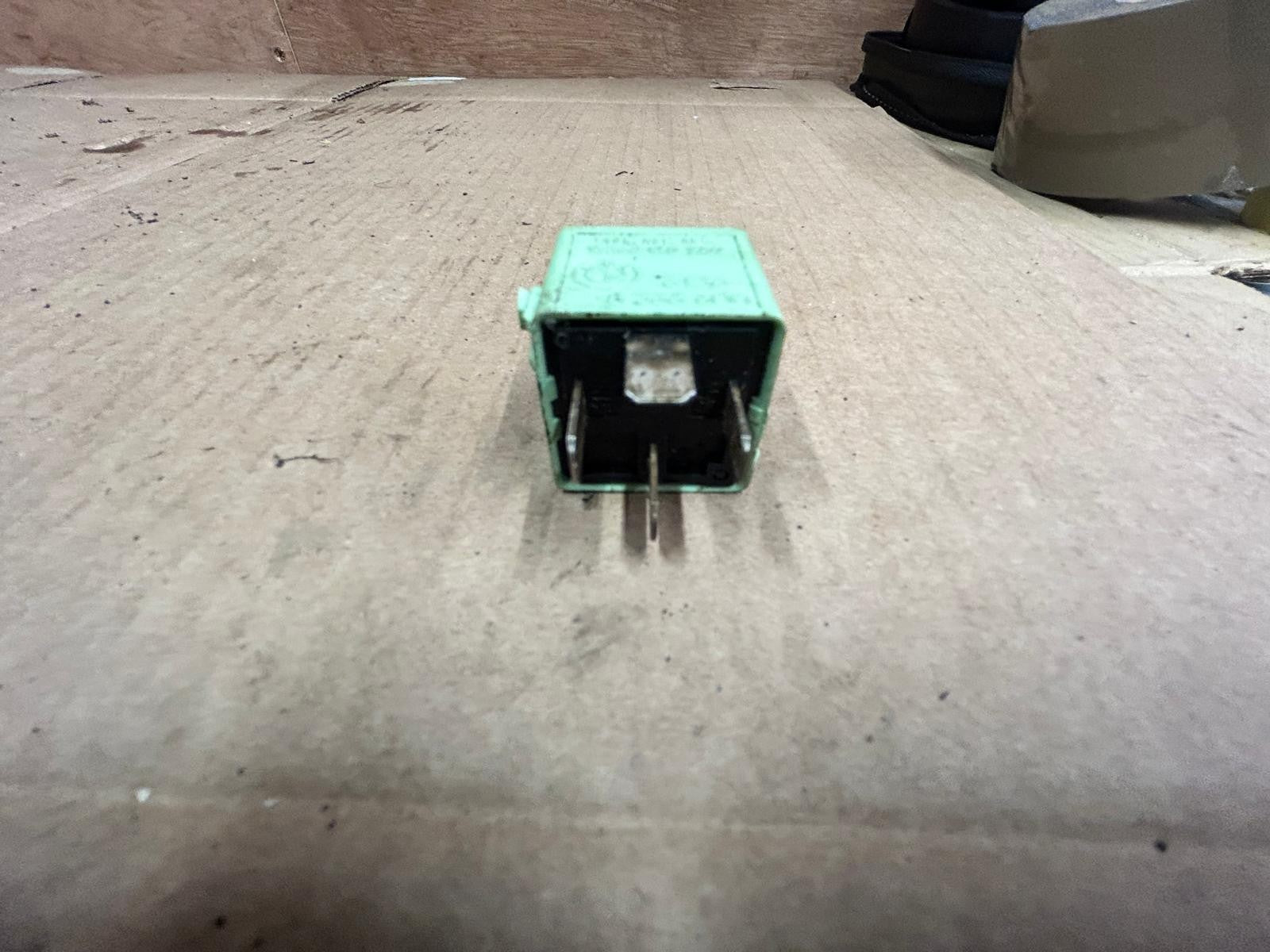Genuine BMW 7 Series E38 Make Contact Relay Green | 61368366600