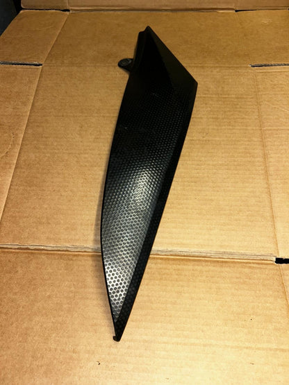 Yamaha YZF-R Fuel Tank Side Cover | 5VY-24129-00