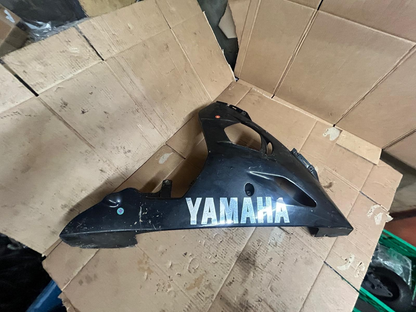 2003 - 2004 Yamaha R6 5SL Lower Right Side Belly Pan Fairing