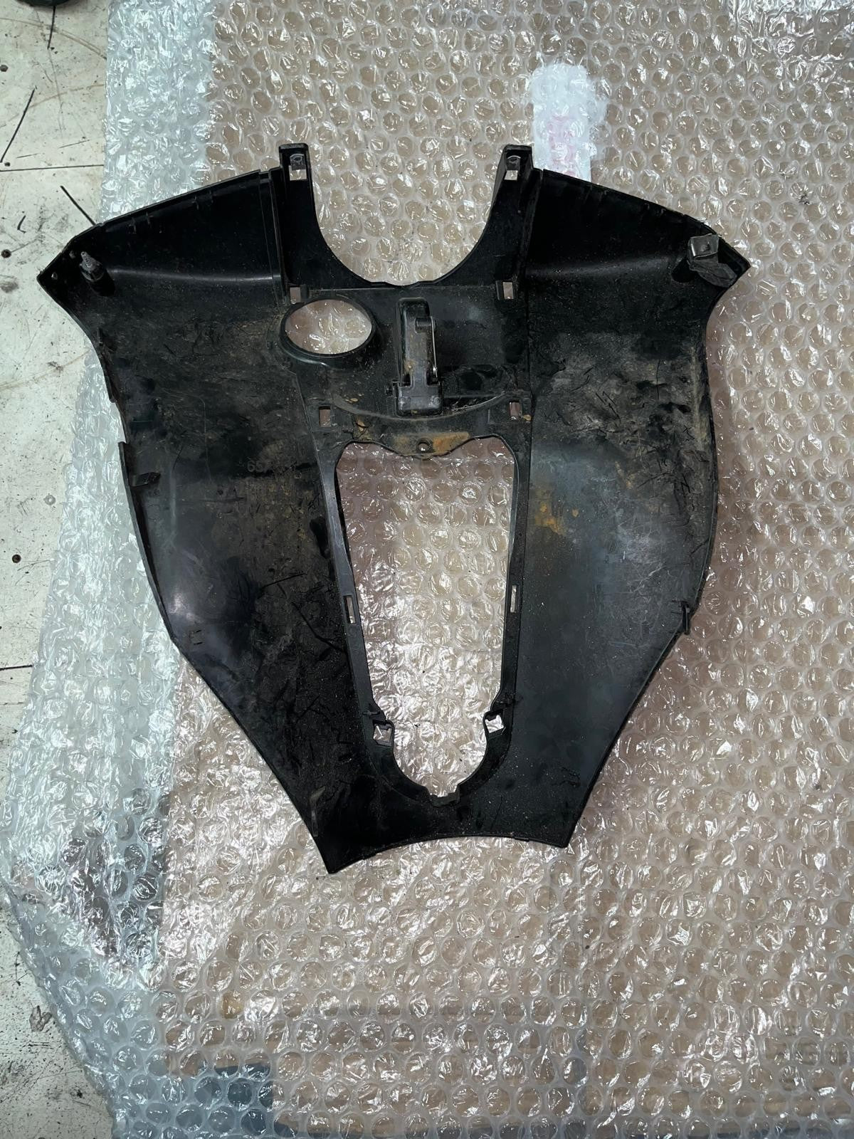 Piaggio MP3 Yourban 300 Leg Shield | 657370