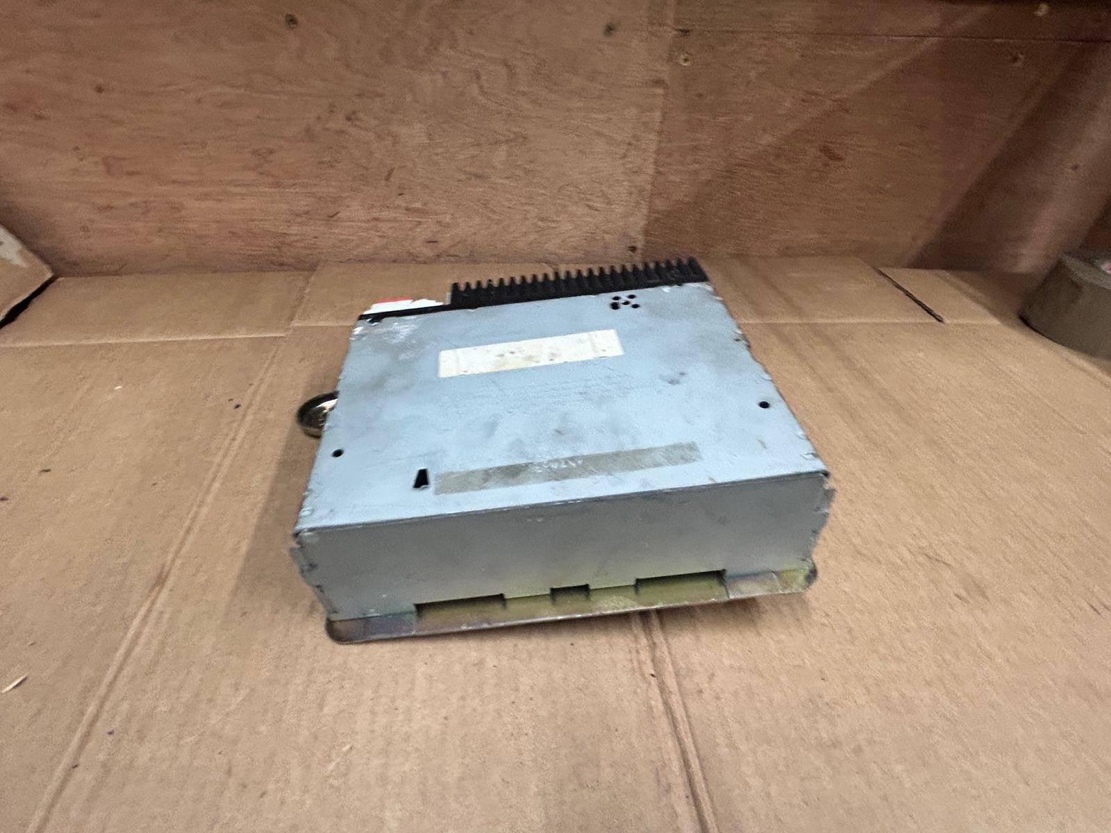 Genuine BMW 7 Series E38 AutoRadio BM24 TMC Player | 65126907130