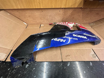 2000 - 2001 Honda CBR 900RR Fireblade Right Belly Panel | 64420-MCJA-0000