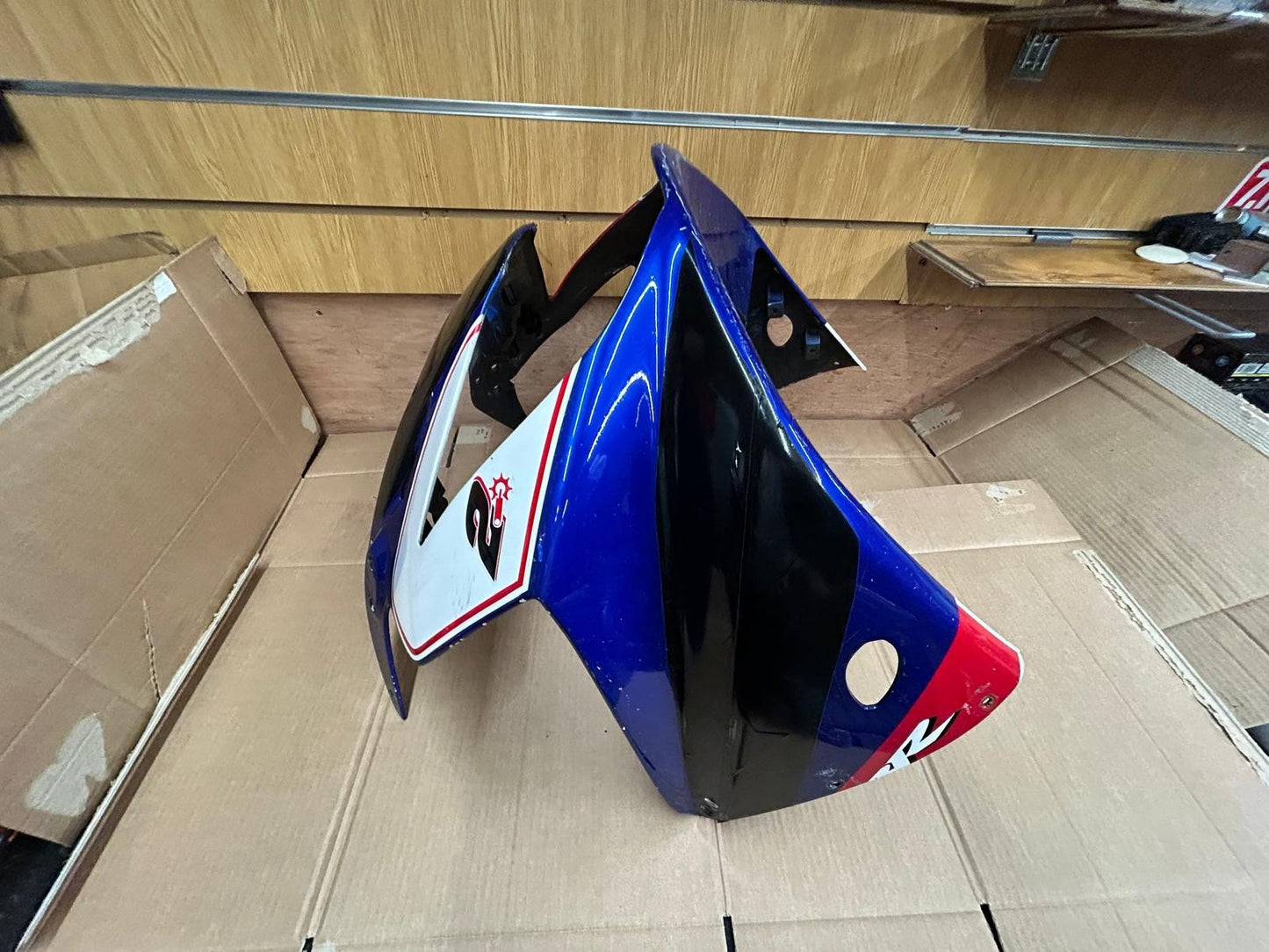 Honda CBR 900 Fireblade / CBR929RR Upper Cowl Comp | 64210-MCJA-0000