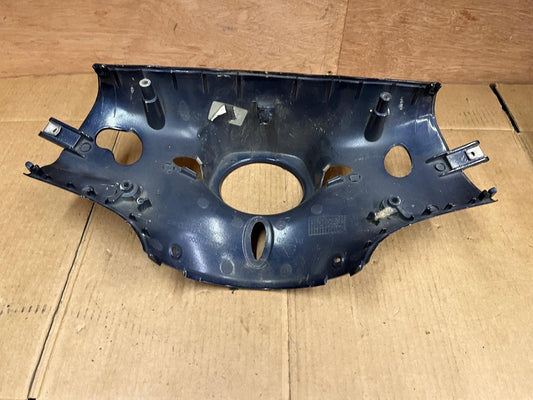 Vespa Primavera 125 Lower Handlebar Cover | 1B005469000DE