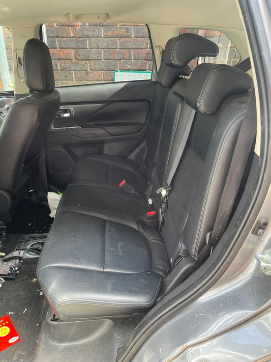 2014 Mitsubishi Outlander GX 4h PHEV Rear Seats Complete Set