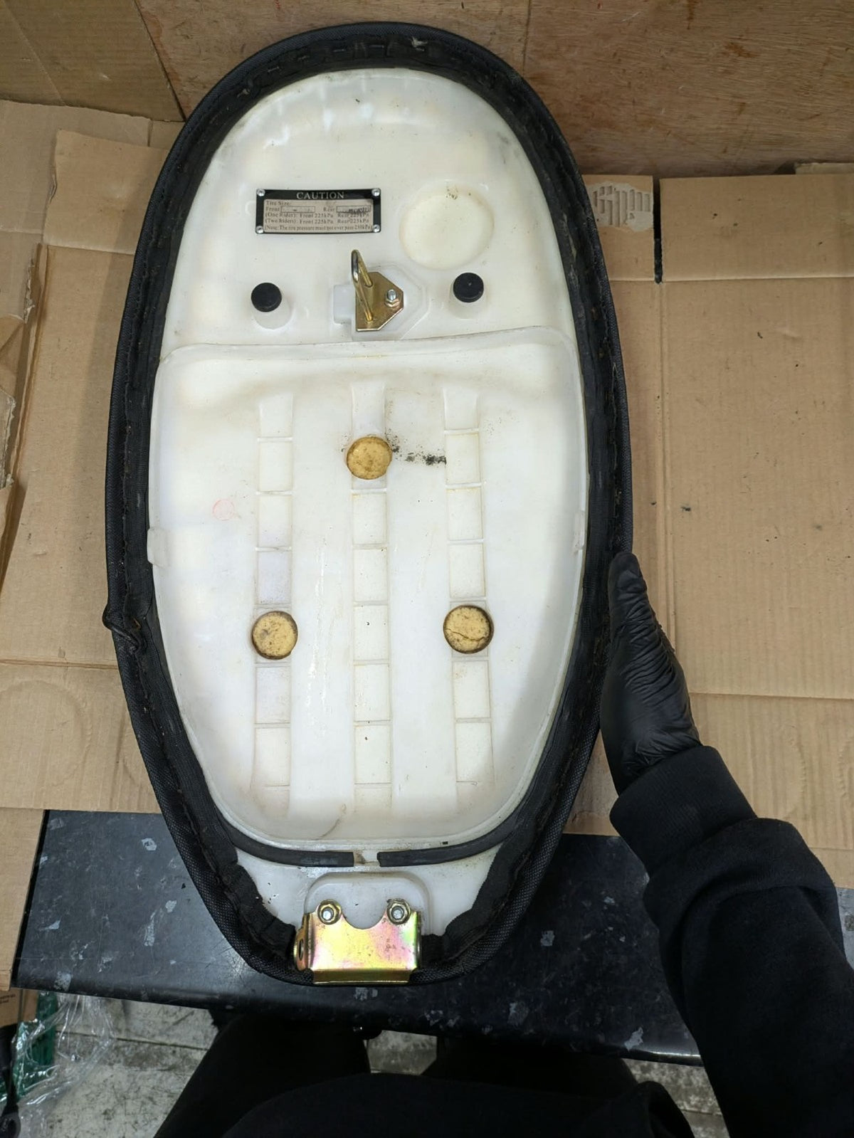 Sinnis Encanto 50 Rider Seat Saddle