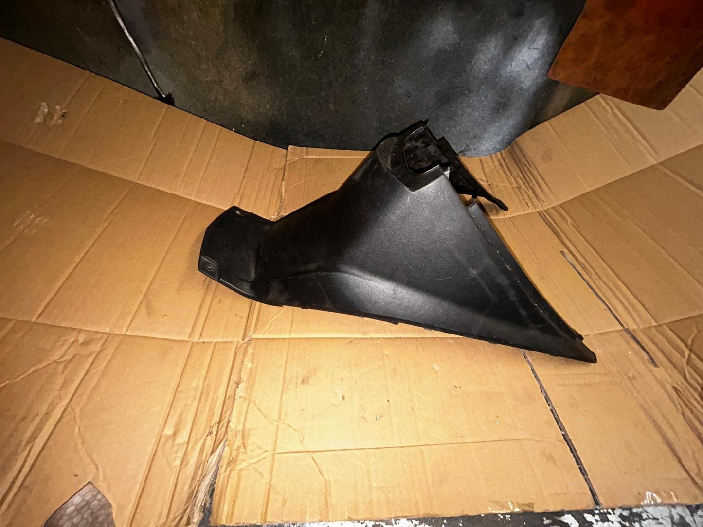 2017 2020 Yamaha MW 125 Tricity Side Cover | BB8-F172W-00