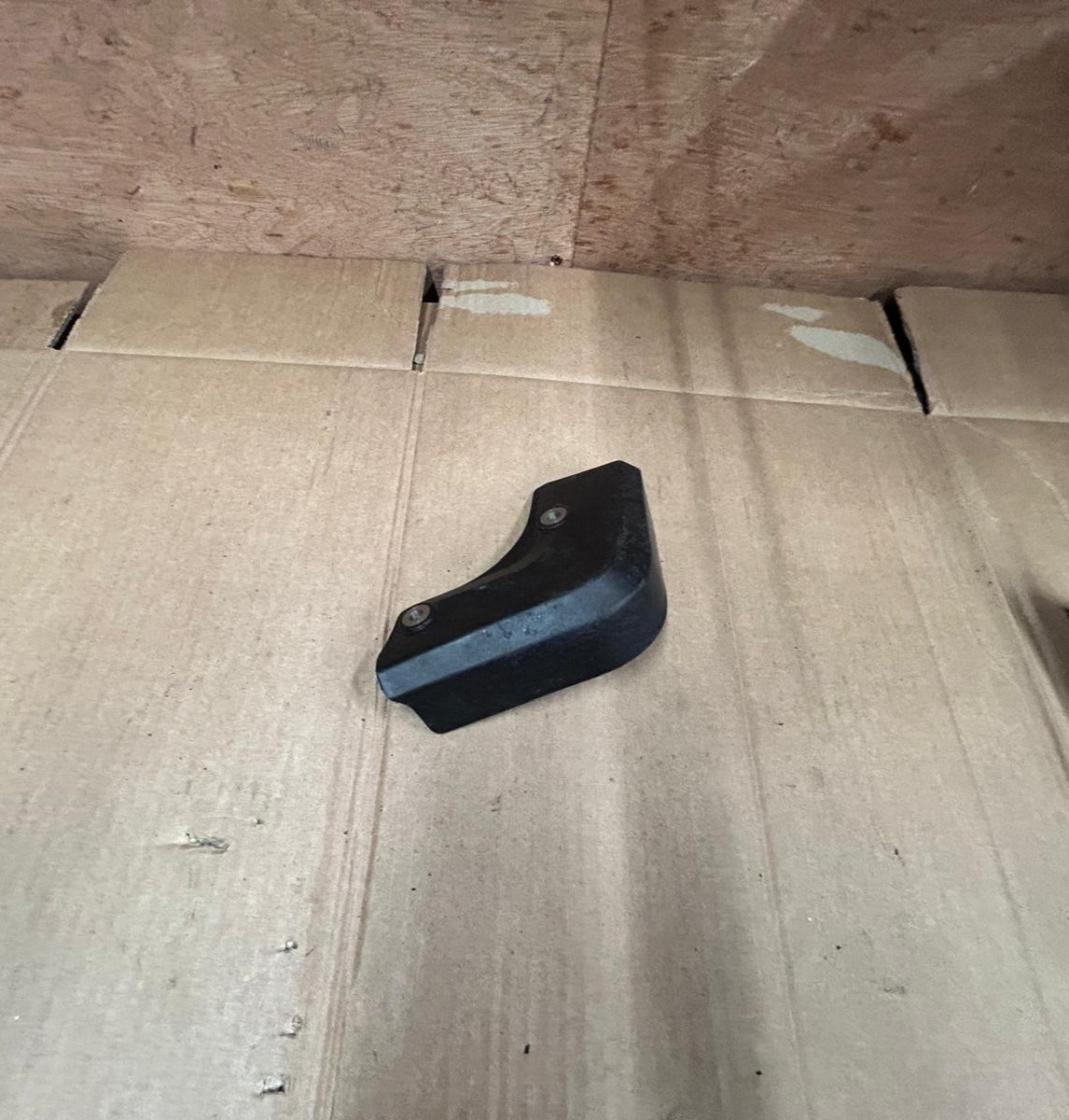 2019 - 2021 KTM 1290 Super Duke R Plug Cover | 61411095000