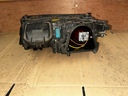 1999 - 2001 BMW 7 Series E38 740i Post-Facelift Right Headlight