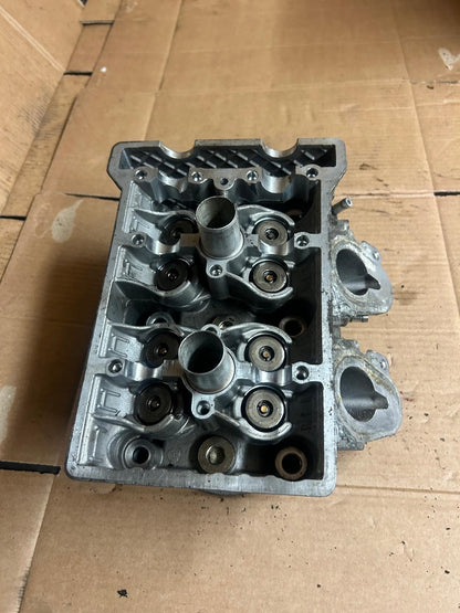 BMW C650GT Cylinder Head | 7729534 16443610