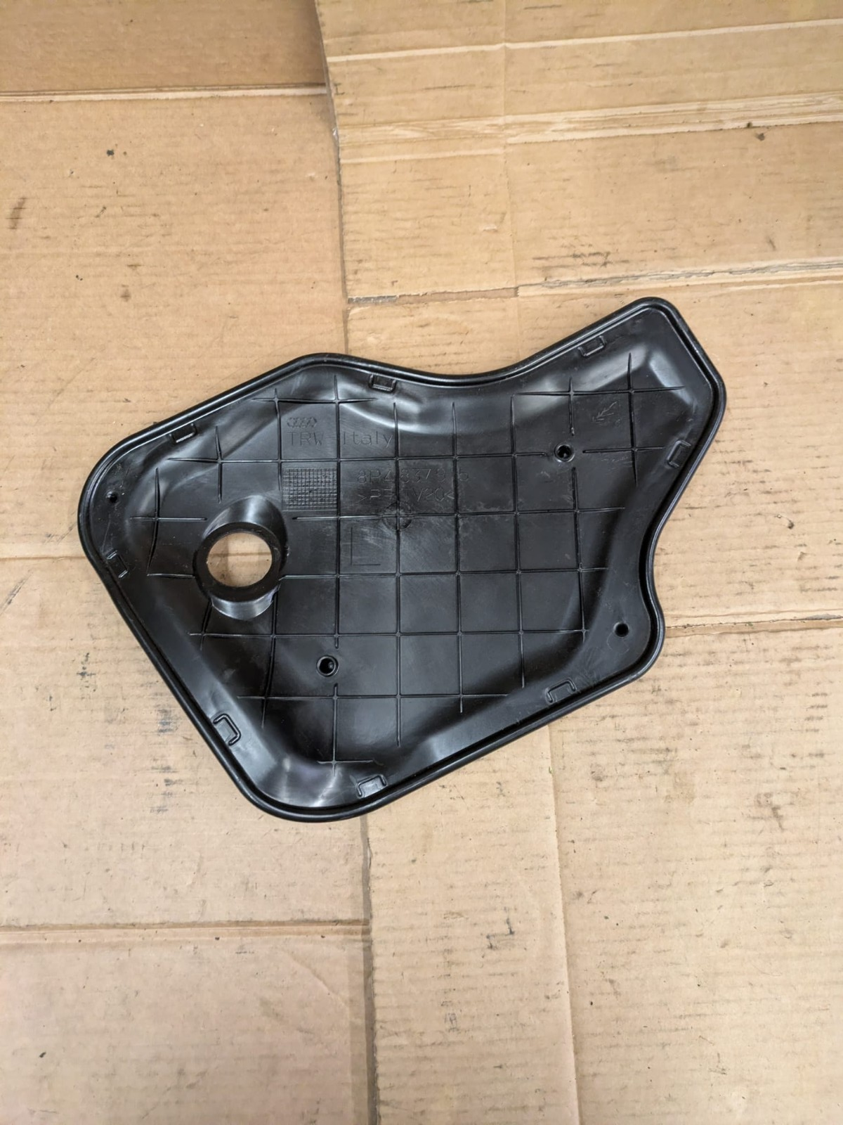 2011 Audi A3 S Line Front Left Passenger Inner Lock Cover | 8P4837915