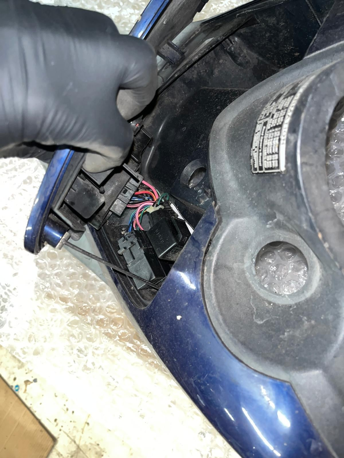 2006-2007 Honda SH150 Inner Cover | 81131-KTF-6400