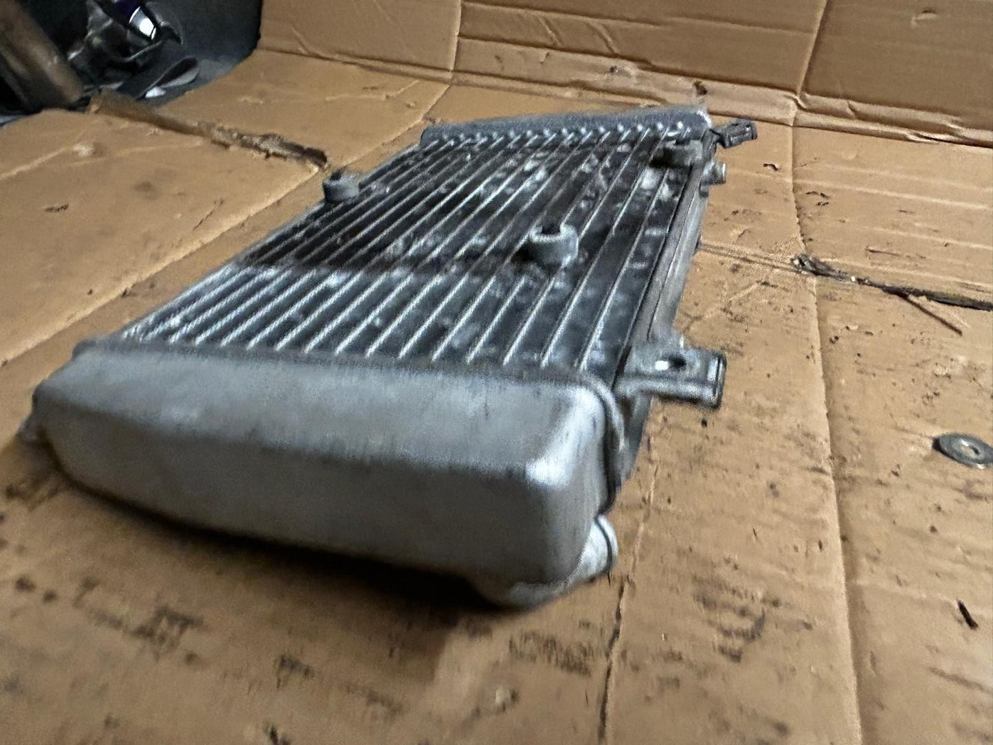 2022 Piaggio MP3 300 LT Yourban Radiator