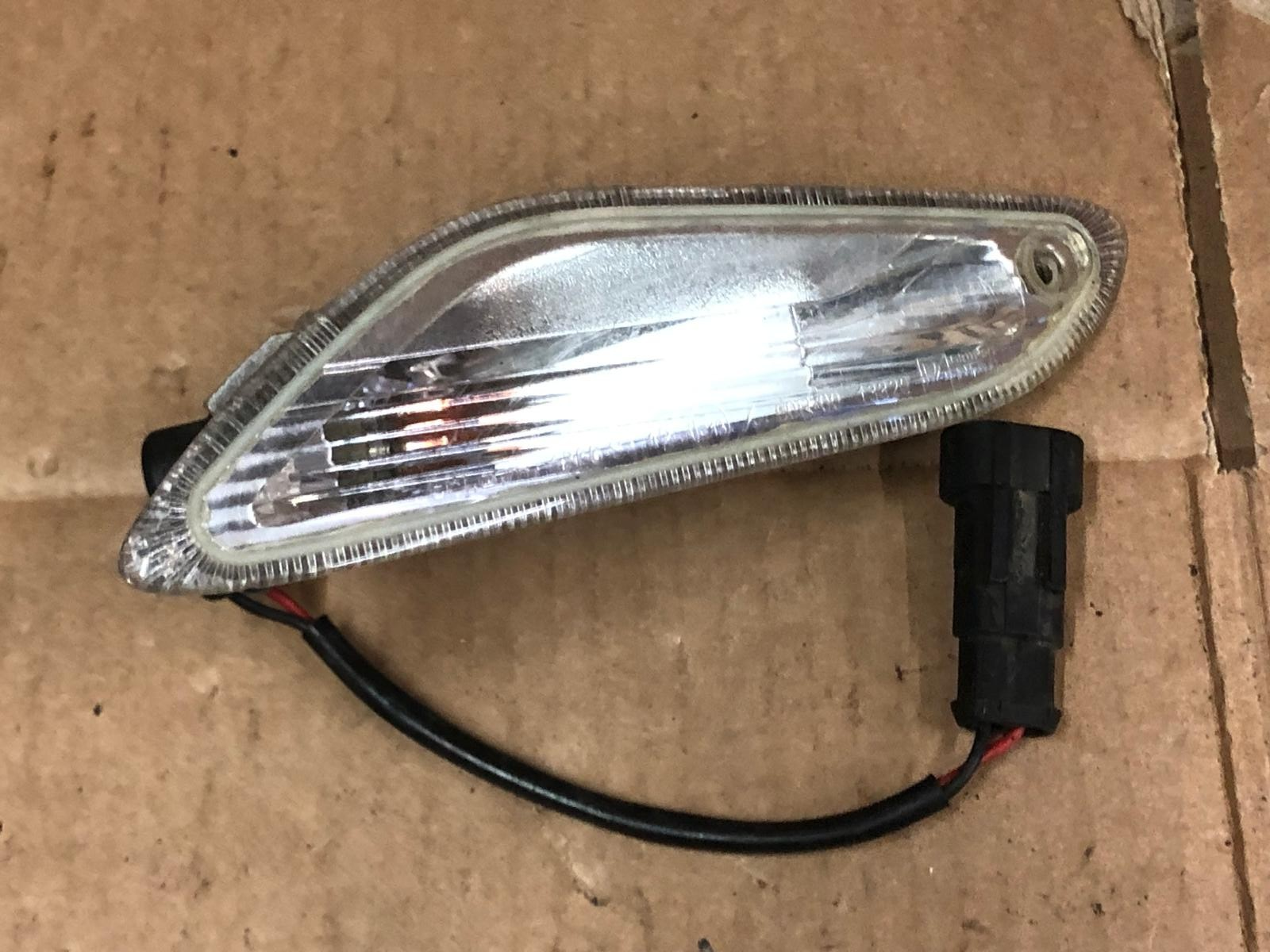 2013 - 2017 Vespa Primavera / Sprint Rear Left Indicator | 642652 328715