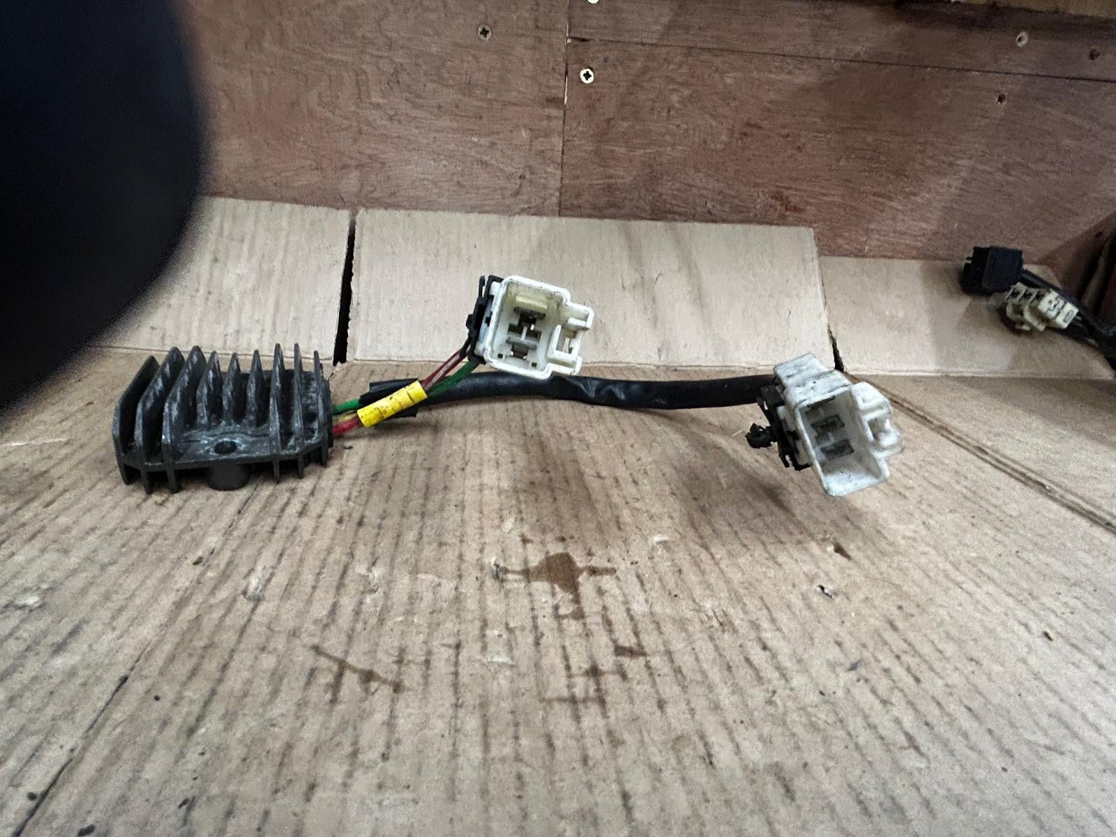 T125LK19 641606 | Piaggio Liberty 50 Voltage Regulator Rectifier